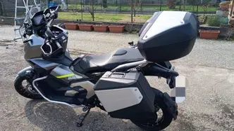 Honda X-ADV 750 DCT Travel (2021 - 24) usata