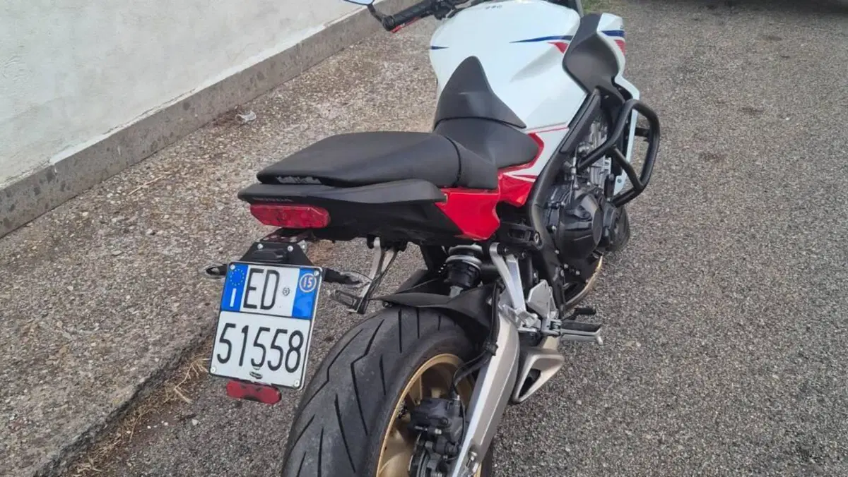 Honda CB 650 F ABS (2014 - 17)  (2)