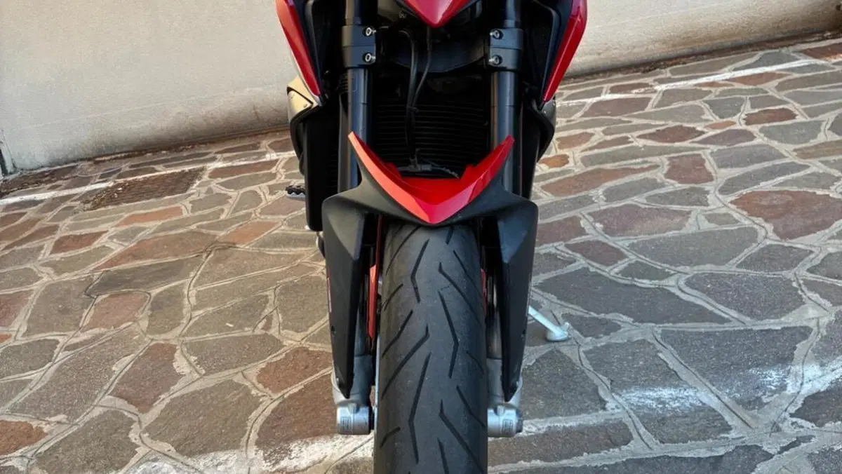 MV Agusta Rivale 800 EAS ABS (2013 - 17)  (4)