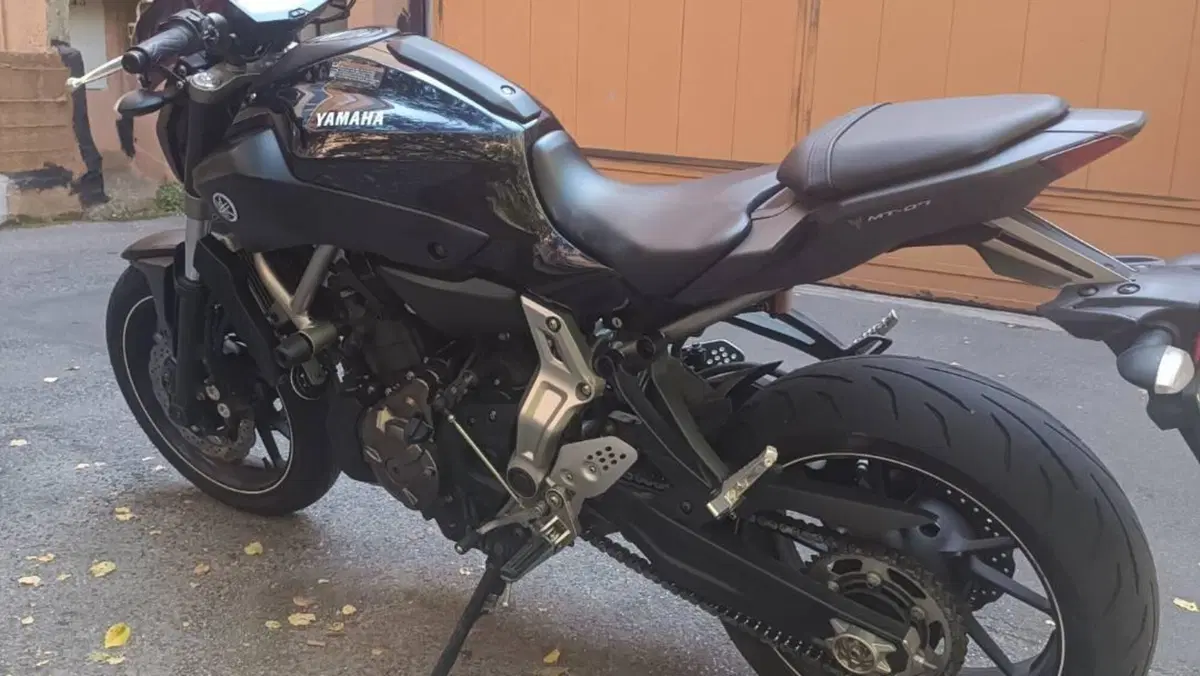 Yamaha MT-07 (2014 - 16)  (3)