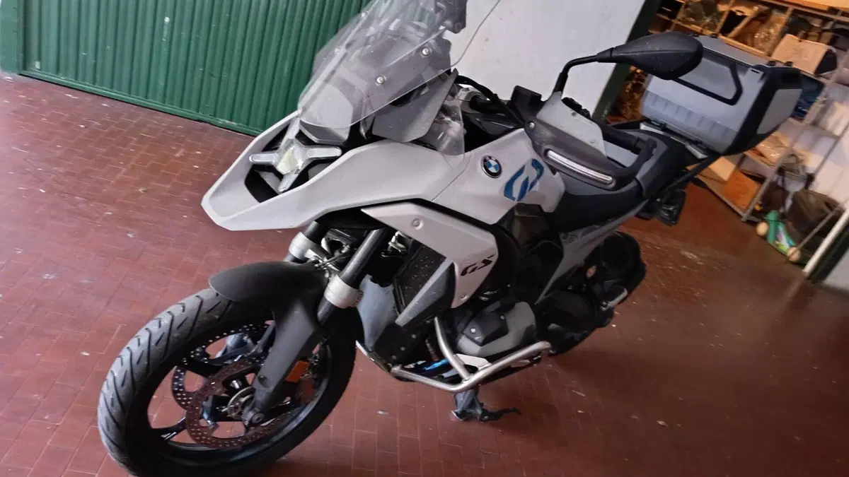 Bmw R 1300 GS (2023 - 26)  (2)