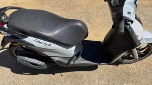 Piaggio Liberty S 50 4T (2020)  (4)