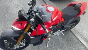 Ducati Streetfighter V4 1100 S (2021 - 22) 