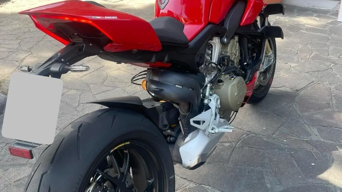 Ducati Streetfighter V4 1100 S (2021 - 22)  (4)