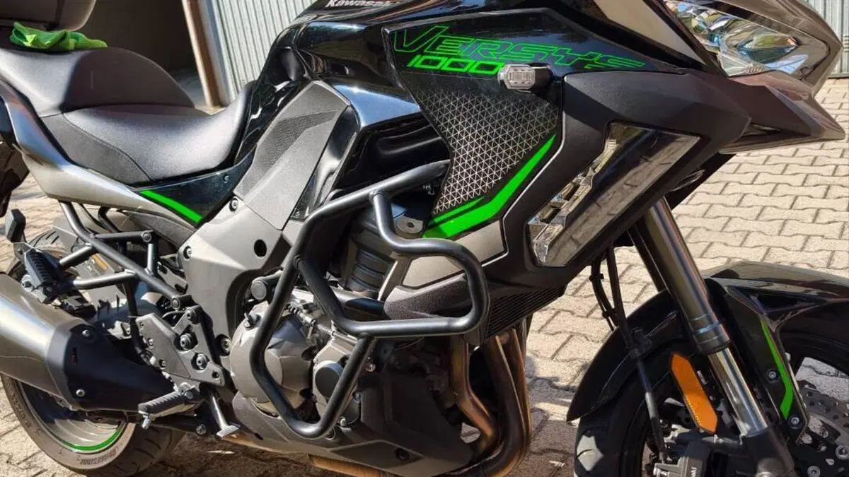 Kawasaki Versys 1000 SE Tourer (2022 - 24)  (2)