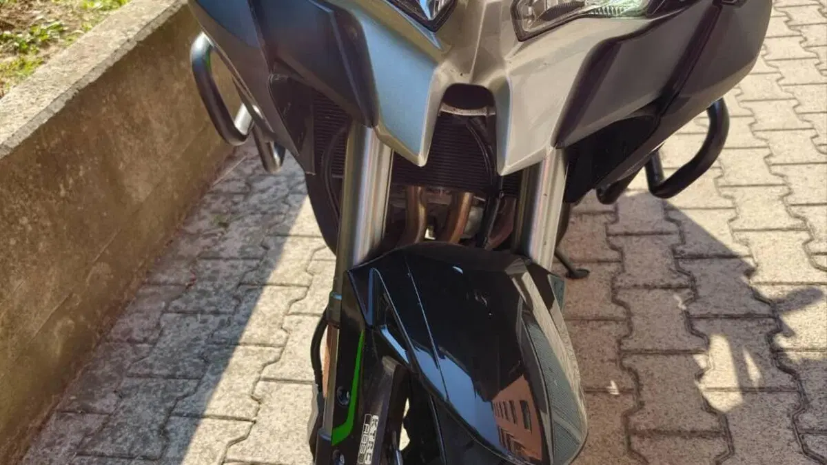 Kawasaki Versys 1000 SE Tourer (2022 - 24)  (4)