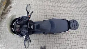Kymco Downtown 300i (2009 - 17)  (5)