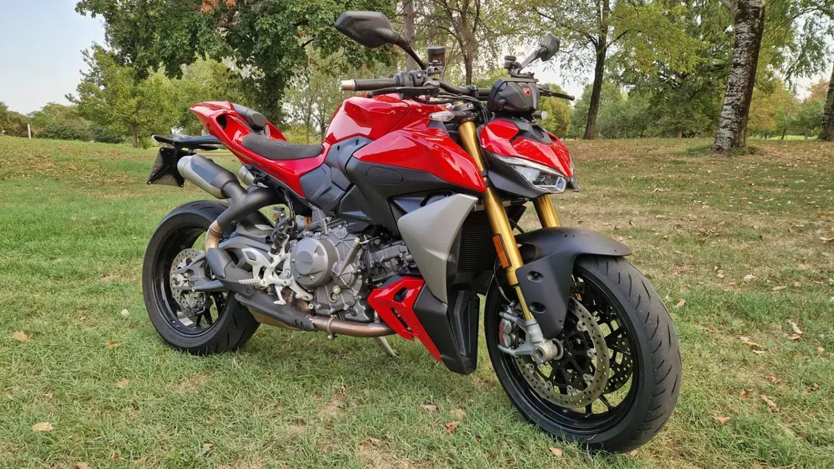 Ducati Streetfighter V2 S (2025 - 26)  (2)