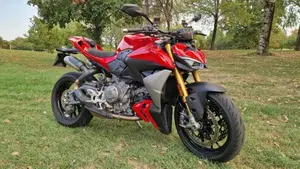 Ducati Streetfighter V2 S (2025 - 26)  (2)