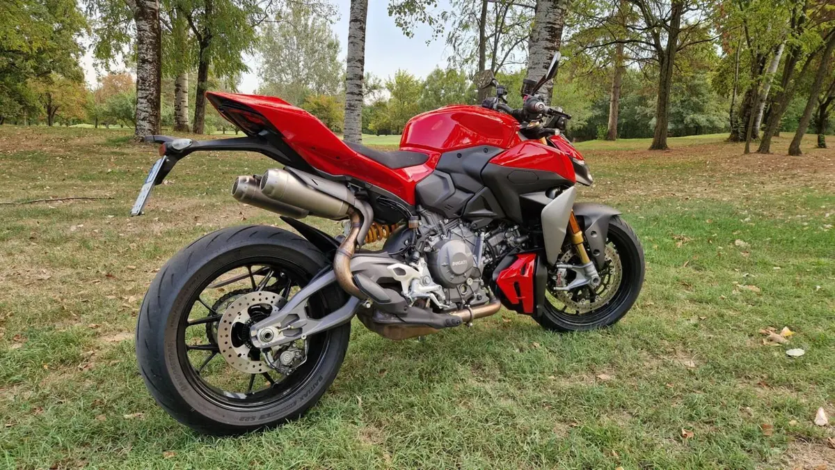 Ducati Streetfighter V2 S (2025 - 26)  (3)