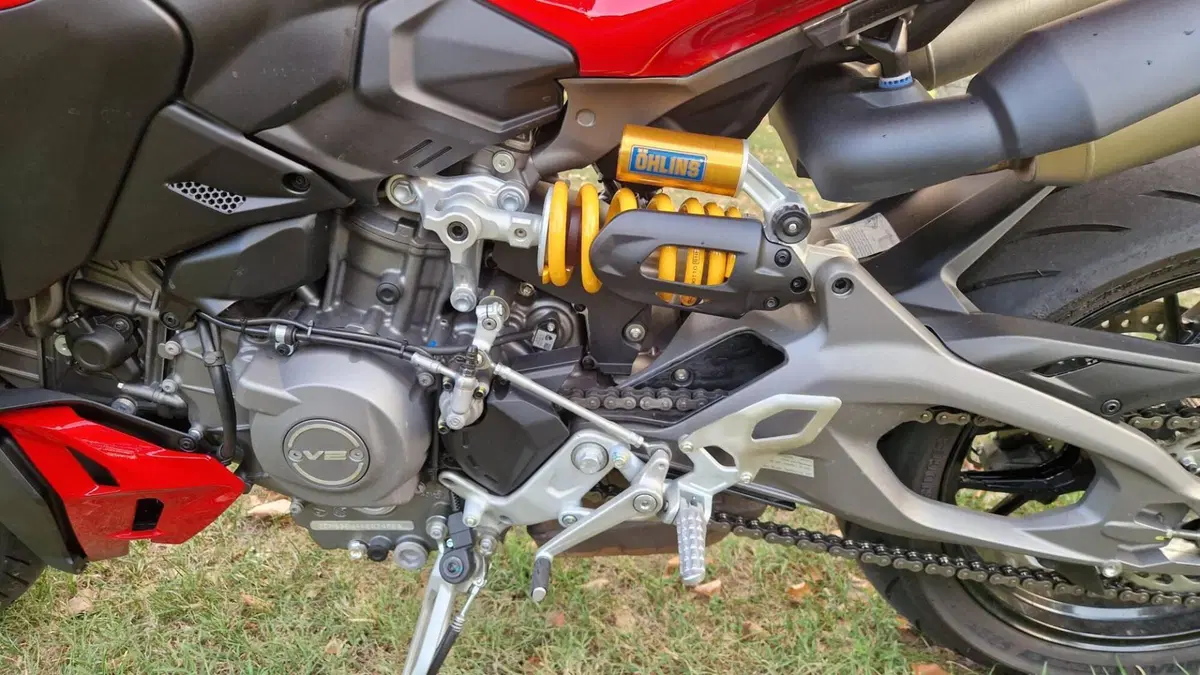 Ducati Streetfighter V2 S (2025 - 26)  (6)