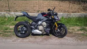 Ducati Streetfighter V4 S (2023 - 24)  (3)