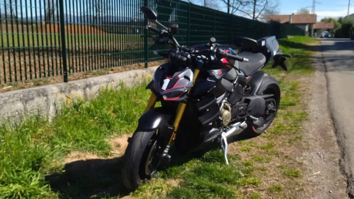 Ducati Streetfighter V4 S (2023 - 24)  (8)