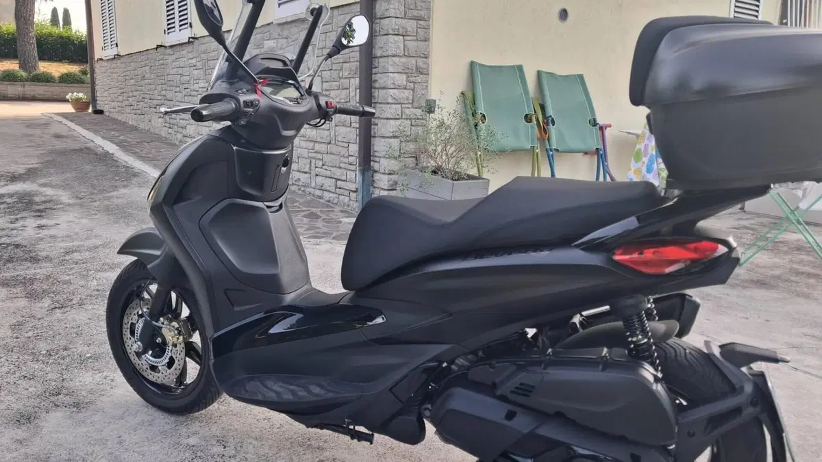 Piaggio Beverly 400 ABS-ASR (2021 - 24) 