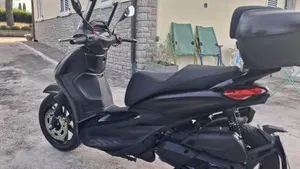 Piaggio Beverly 400 ABS-ASR (2021 - 24) 