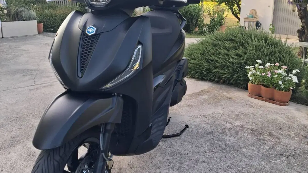 Piaggio Beverly 400 ABS-ASR (2021 - 24)  (4)