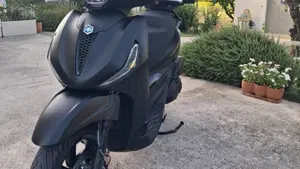 Piaggio Beverly 400 ABS-ASR (2021 - 24)  (4)