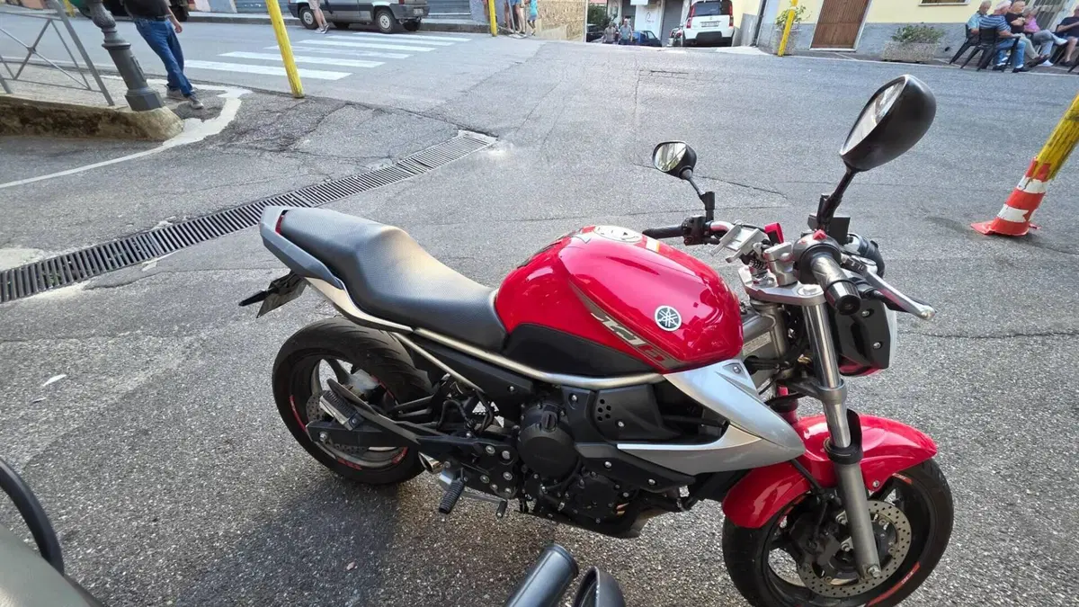 Yamaha XJ 600 N (1995 - 97)  (9)