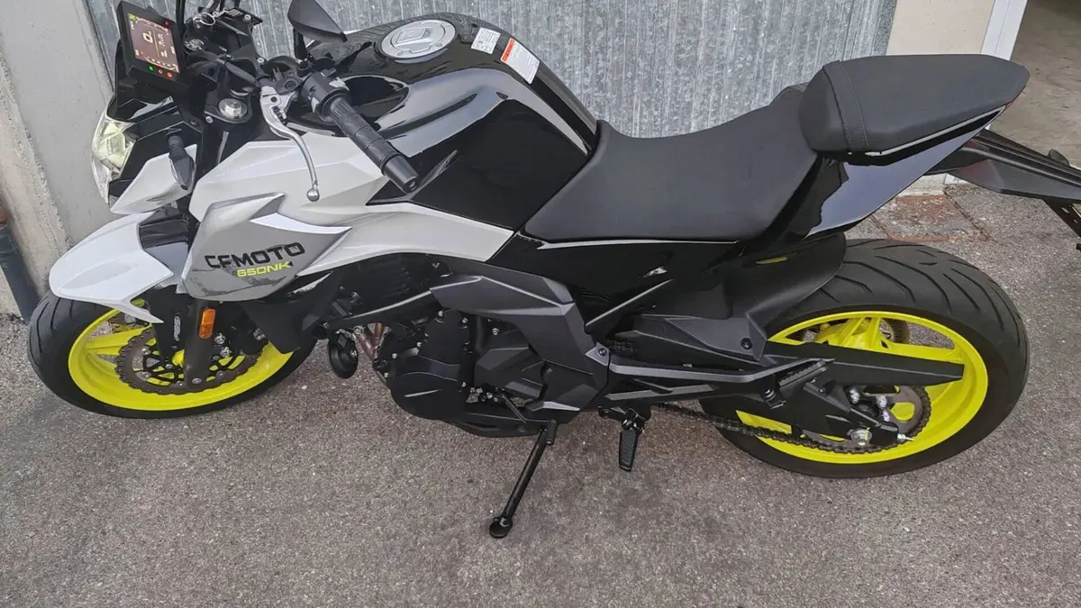 CFMOTO 650NK (2021 - 24)  (7)