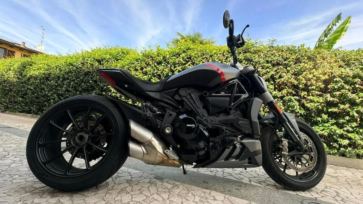Ducati XDiavel 1262 Black Star (2021) 