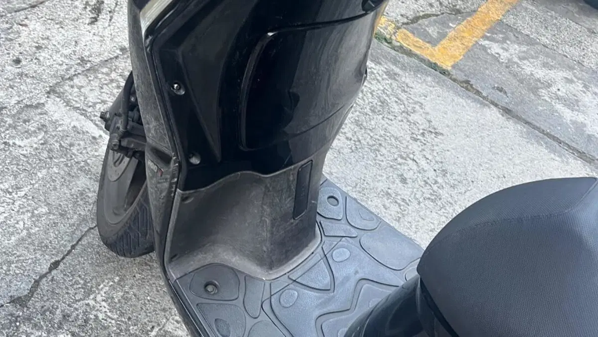 Kymco People 200i S DD (2007 - 16)  (4)