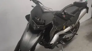 Husqvarna SM 610 (2008)  (5)