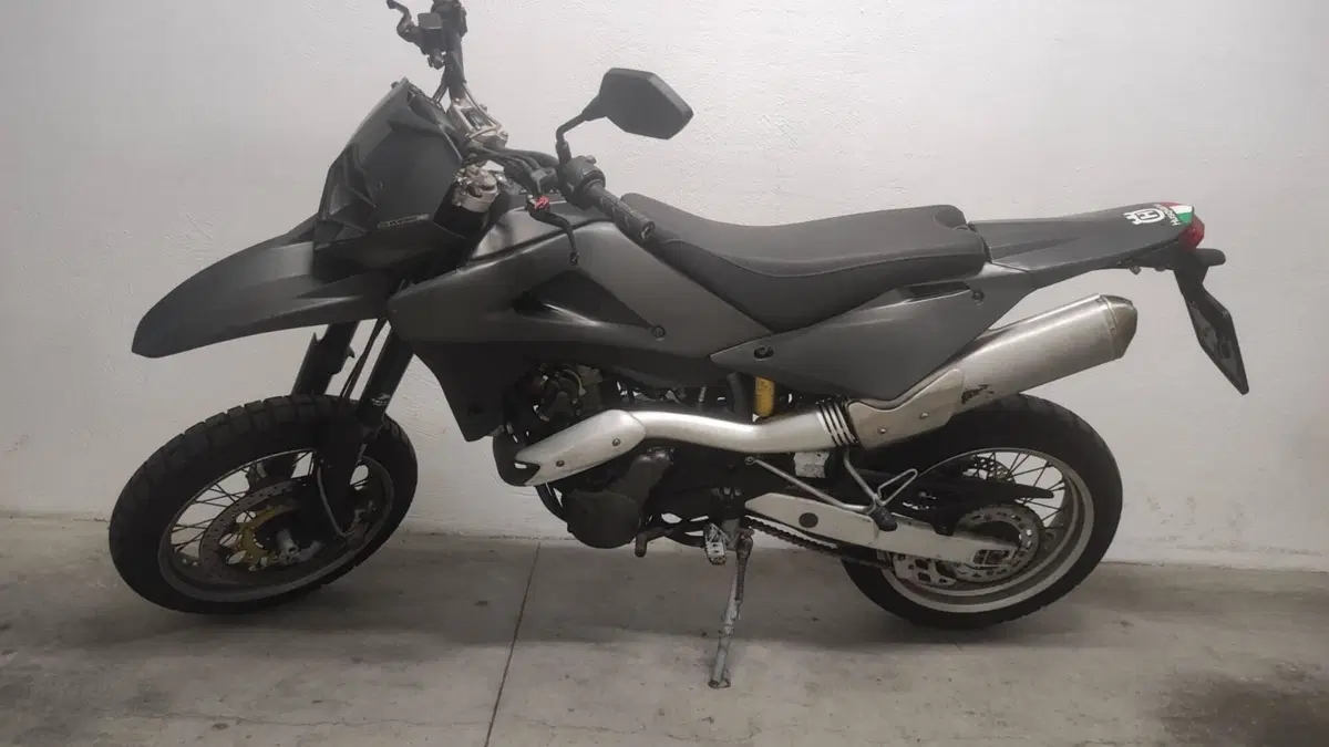 Husqvarna SM 610 (2008)  (2)