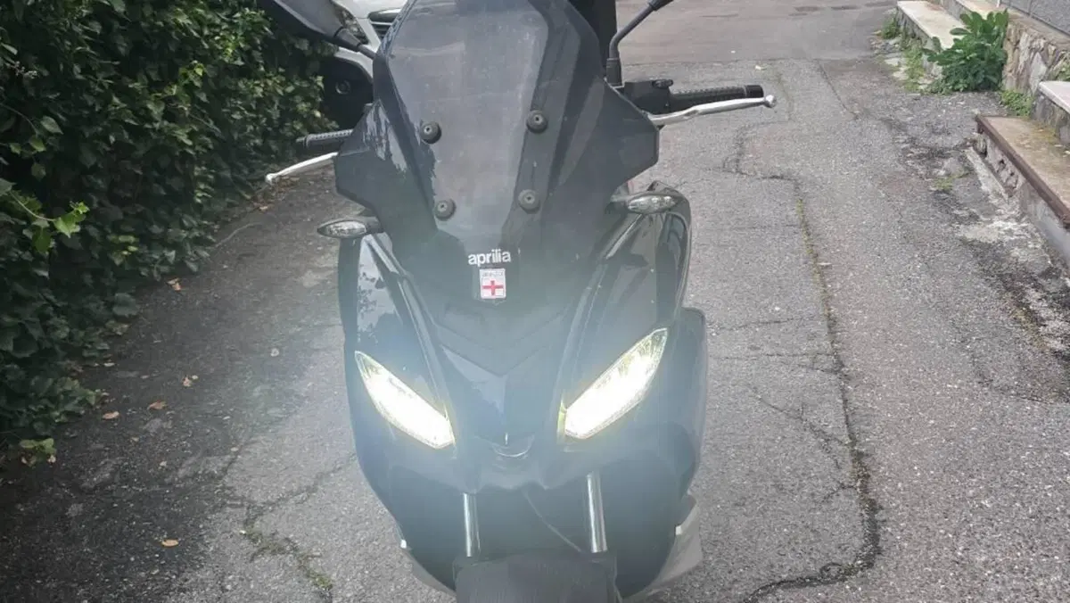 Aprilia SR GT 200 (2022 - 24)  (3)