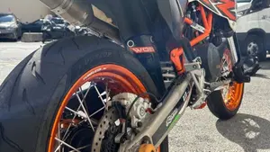 KTM 690 SMC R (2012 - 17)  (6)