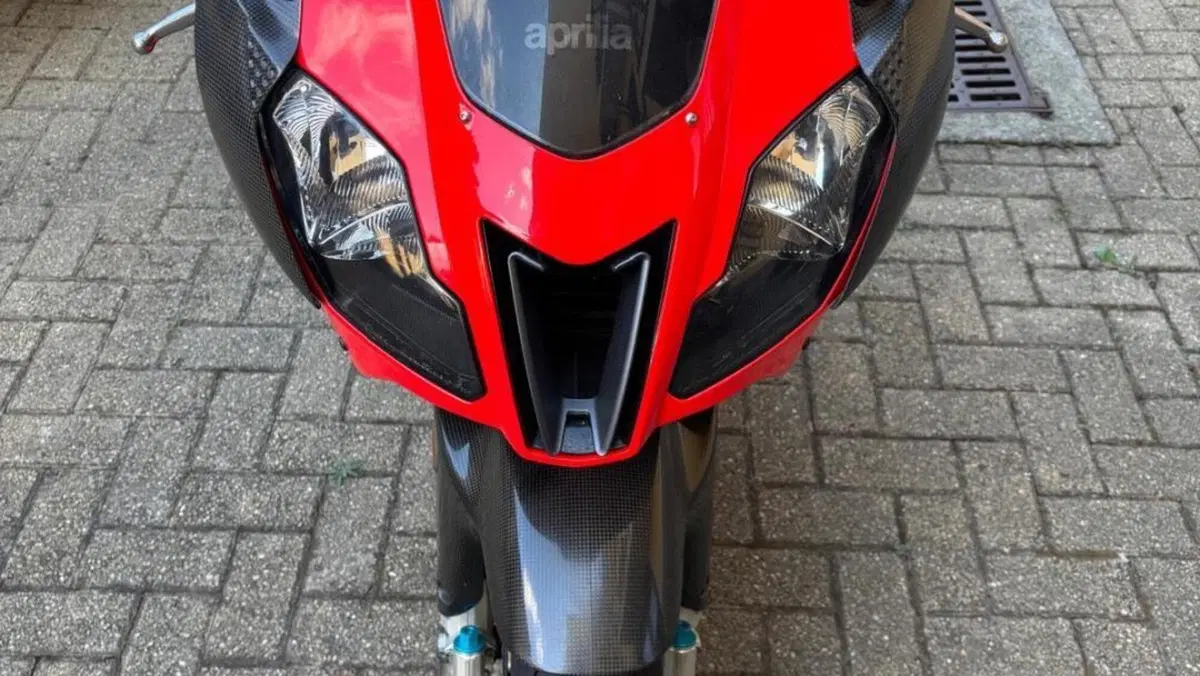 Aprilia RSV 1000 (2003 - 04)  (2)