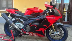 Aprilia RSV 1000 (2003 - 04)  (5)