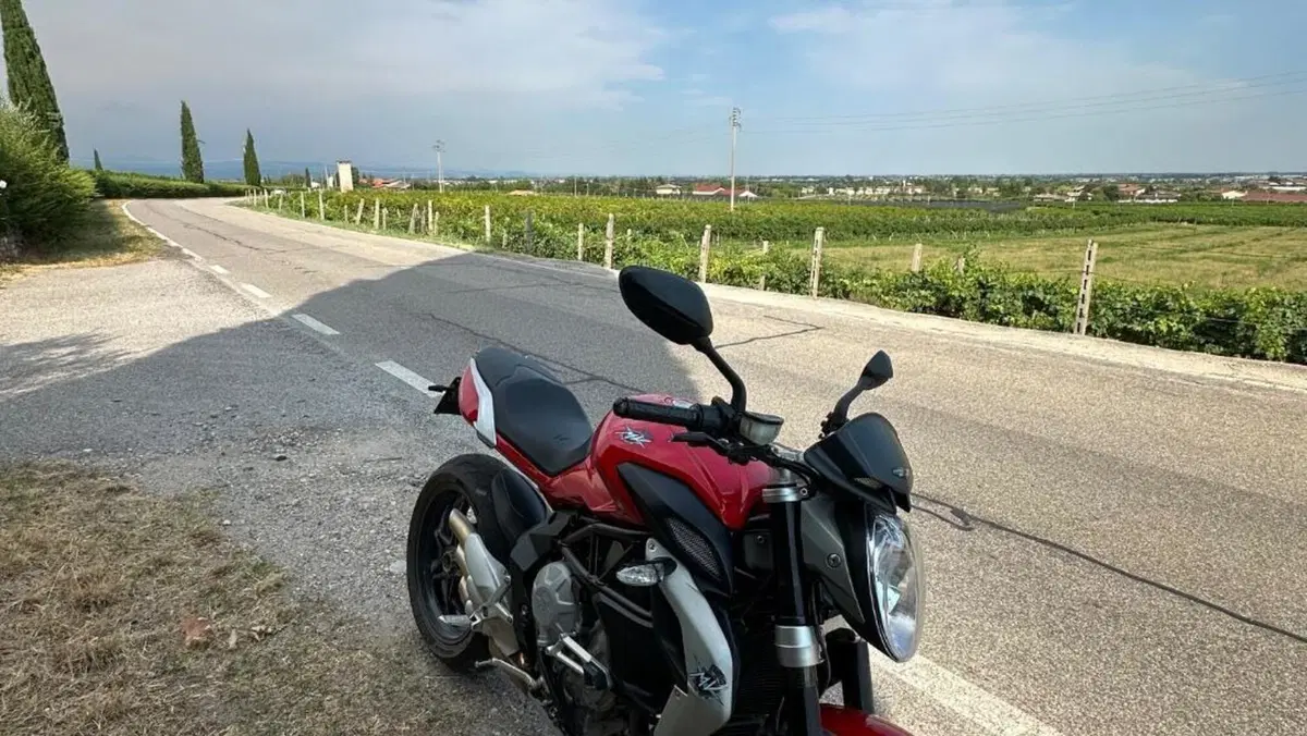 MV Agusta Brutale 675 (2011 - 15)  (3)