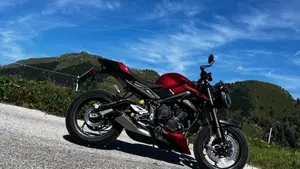 Triumph Street Triple 765 RS (2023 - 26)  (3)