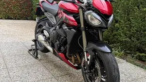 Triumph Street Triple 765 RS (2023 - 26) 