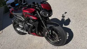 Triumph Street Triple 765 RS (2023 - 26)  (4)