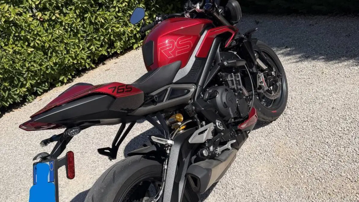 Triumph Street Triple 765 RS (2023 - 26)  (8)