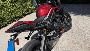 Triumph Street Triple 765 RS (2023 - 26)  (8)