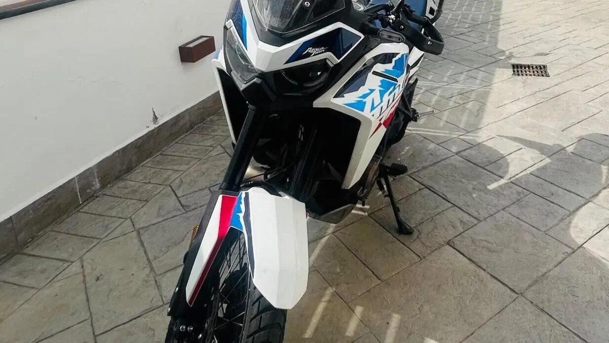 Honda Africa Twin CRF 1100L ES DCT (2024 - 26)  (4)