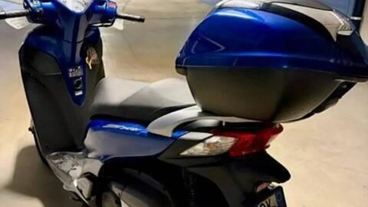 Honda SH 300 i (2011 - 14)  (4)