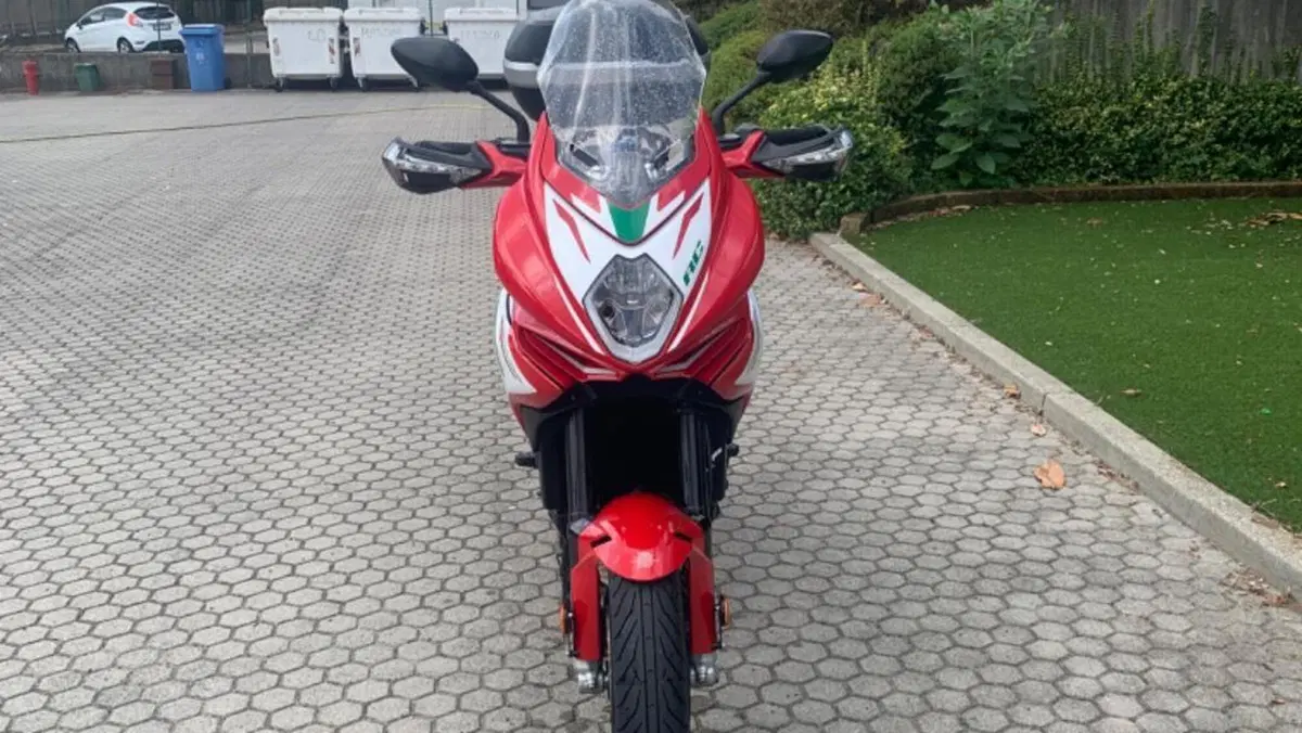 MV Agusta Turismo Veloce 800 RC SCS (2022 - 26)  (5)