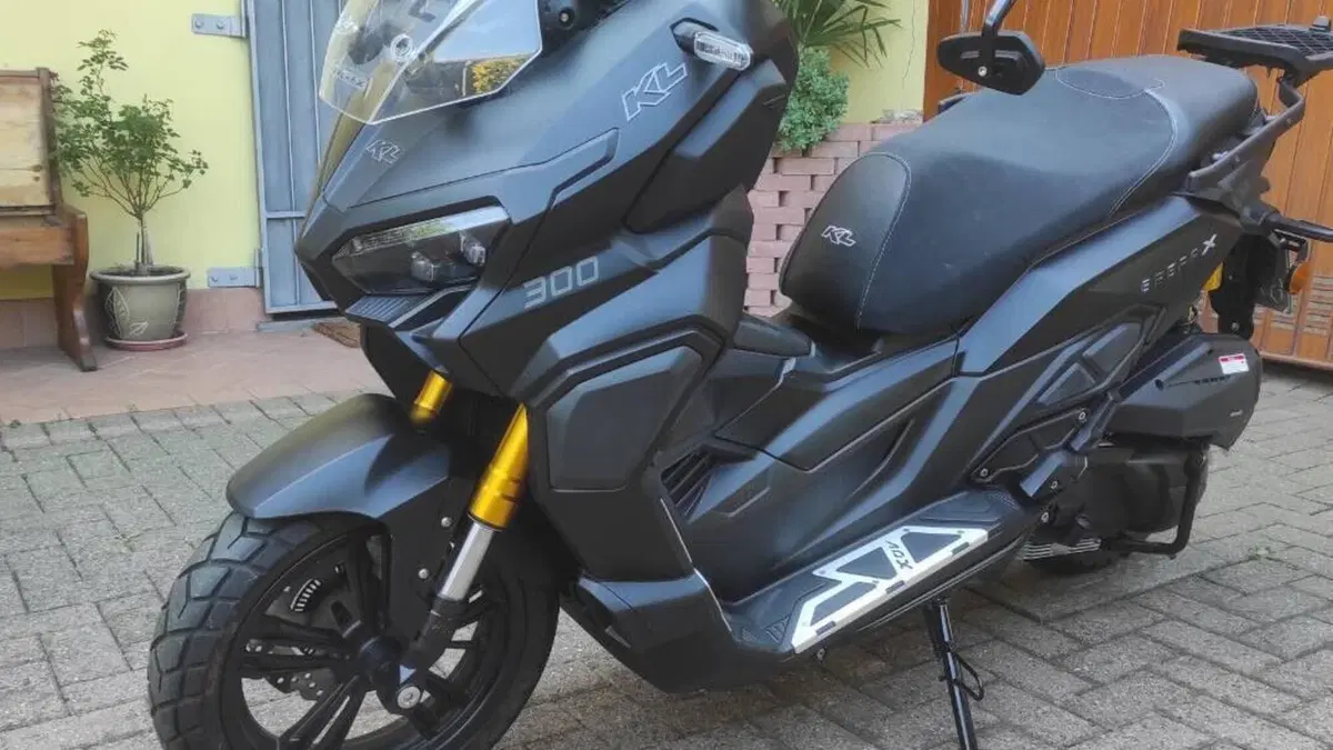 Kl Brera X 300 (2025 - 26)  (4)