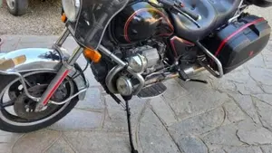 Moto Guzzi   (2)