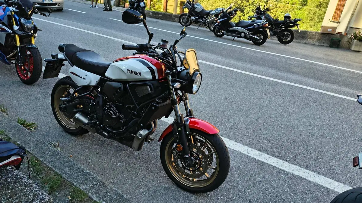 Yamaha XSR 700 (2022 - 26)  (7)