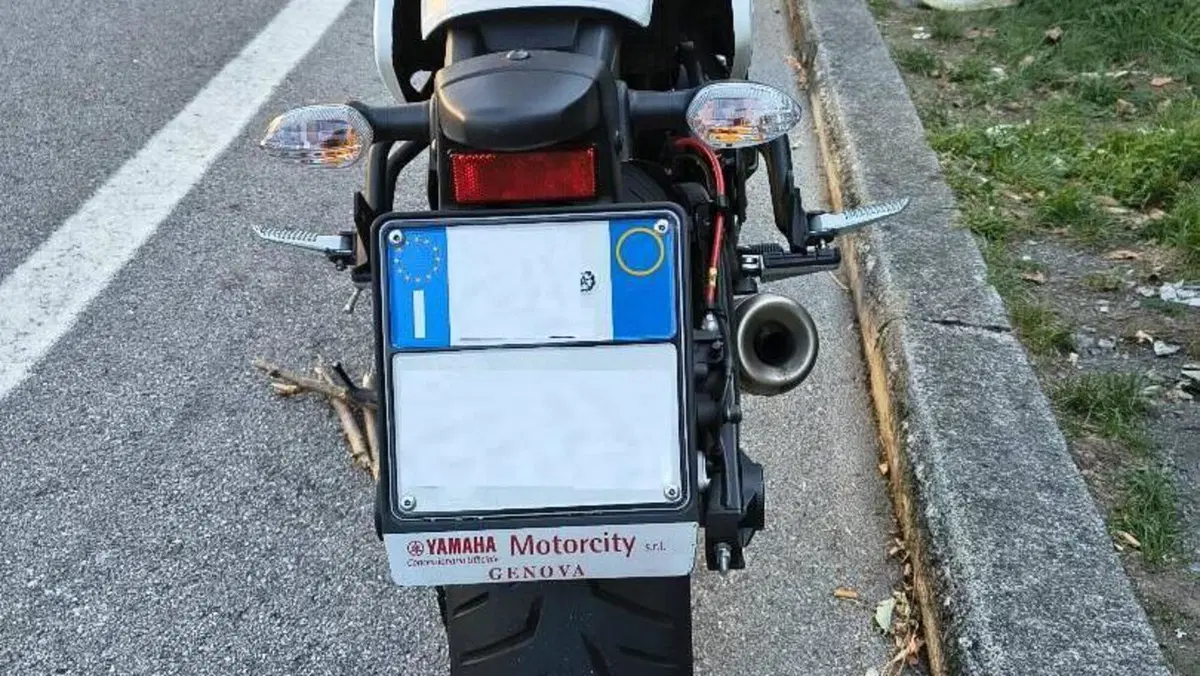 Yamaha XSR 700 (2022 - 26)  (9)