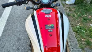 Yamaha XSR 700 (2022 - 26)  (10)