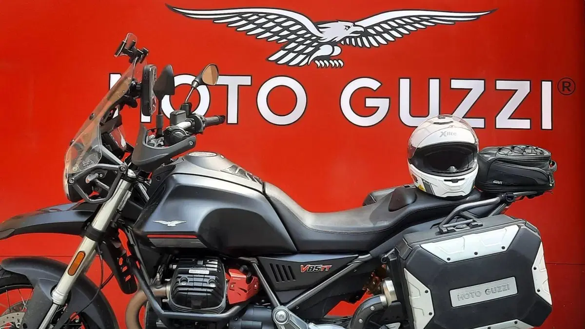 Moto Guzzi V85 TT (2021 - 23) 