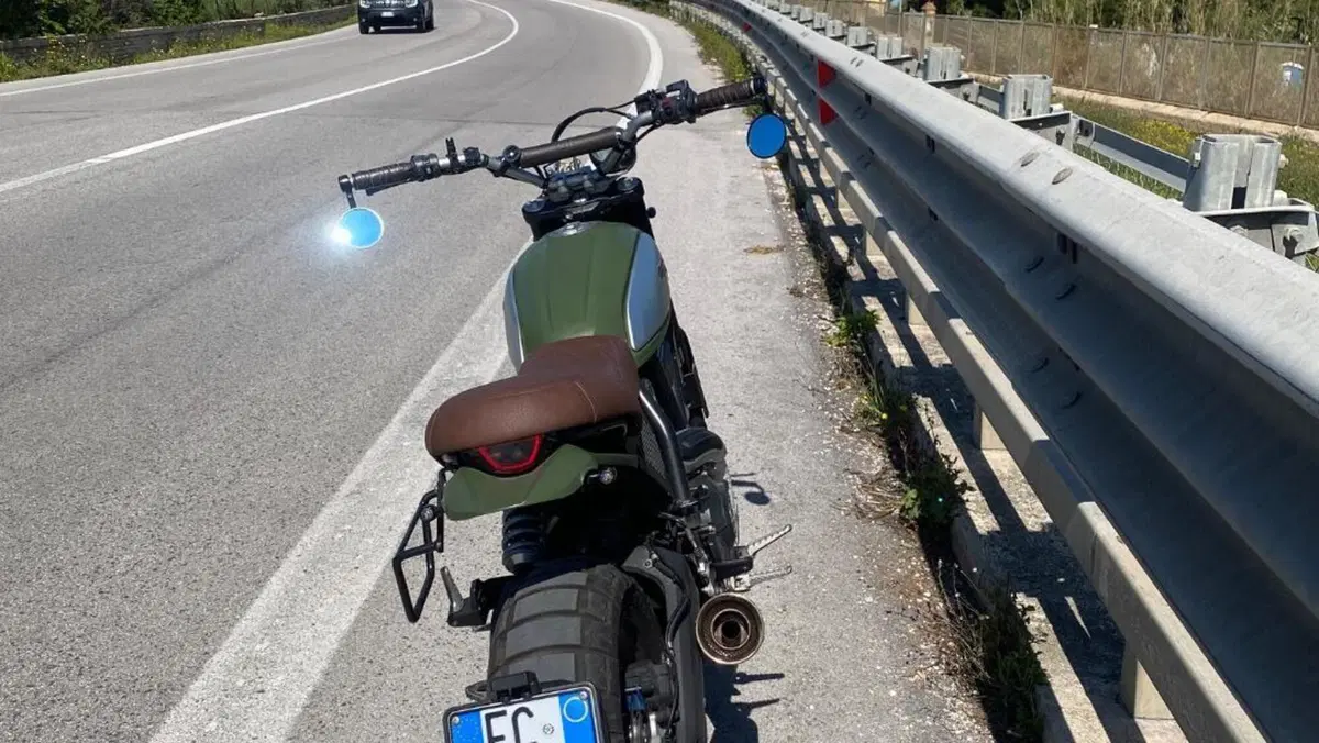 Ducati Scrambler 800 Urban Enduro (2015 - 16)  (3)