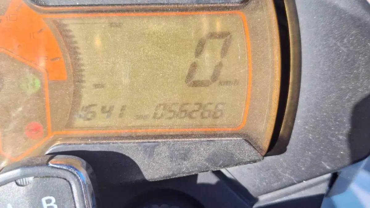 KTM 990 Supermoto R (2009 - 11)  (4)