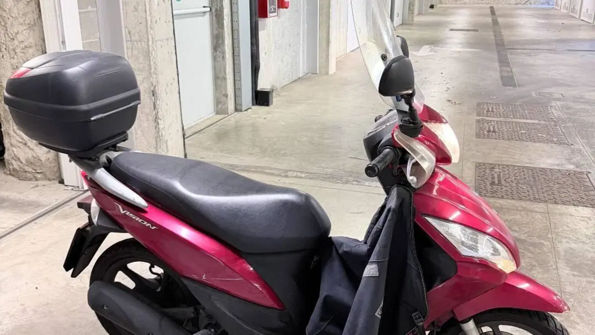 Honda Vision 110 (2011 - 16)  (4)