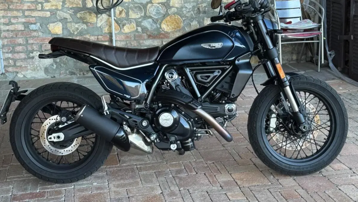 Ducati Scrambler 800 Nightshift (2025 - 26)  (2)